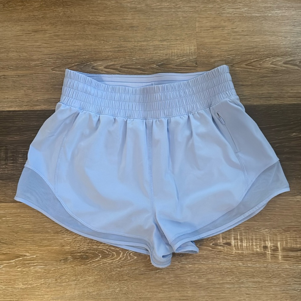 Aritzia Golden MoveTech™ Legacy Hi-Rise 2.5” Short